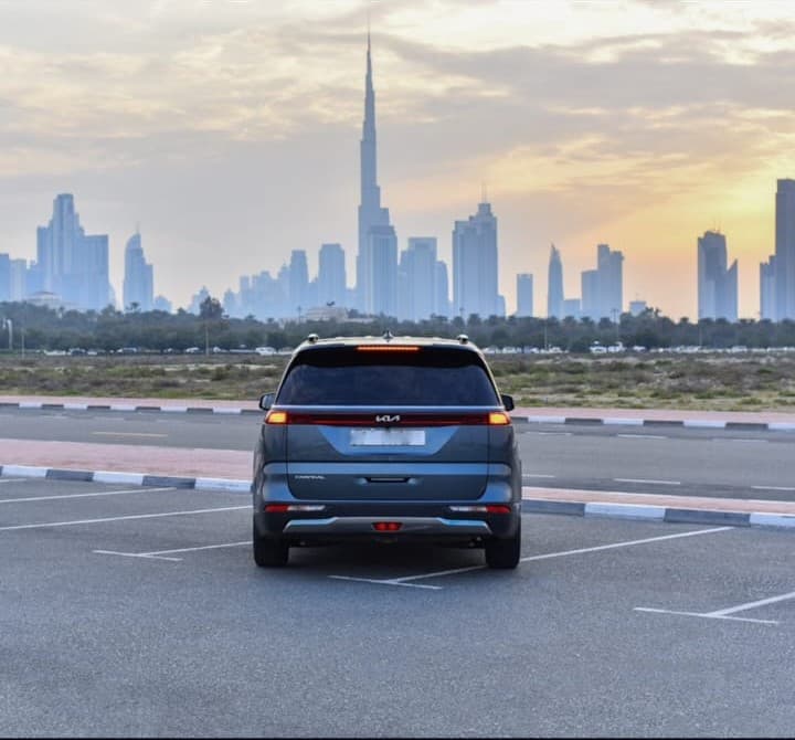 Kia Carnival - Image 3