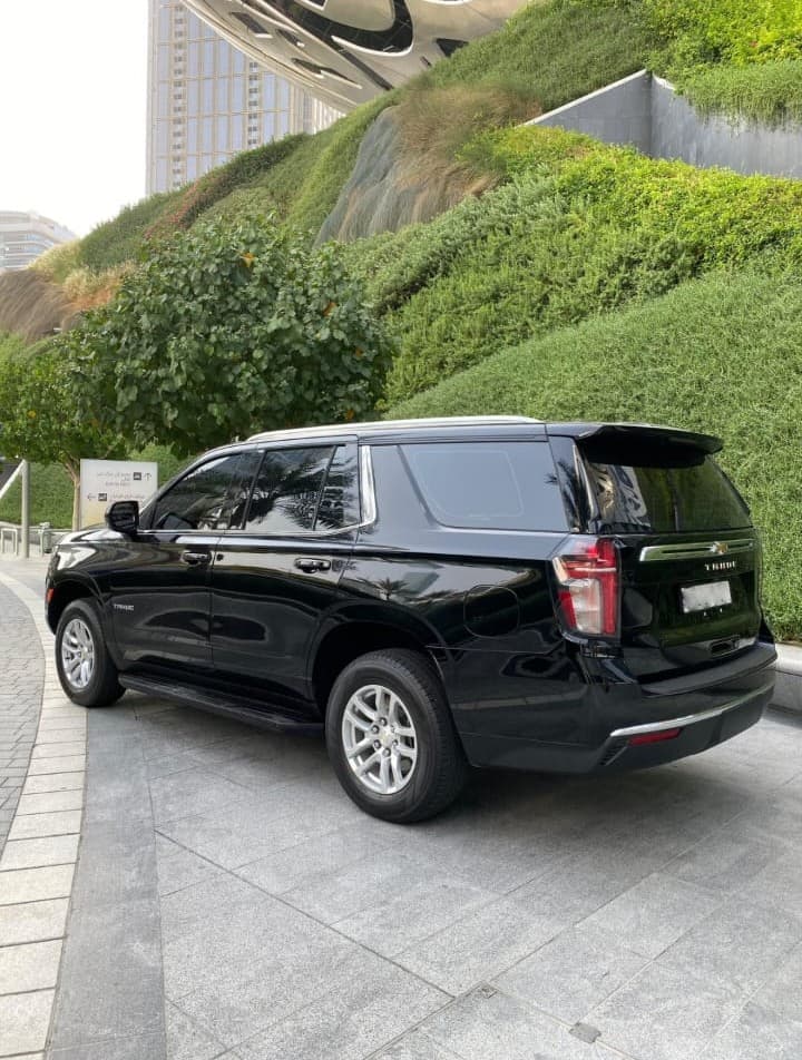 Chevrolet Tahoe - Image 2