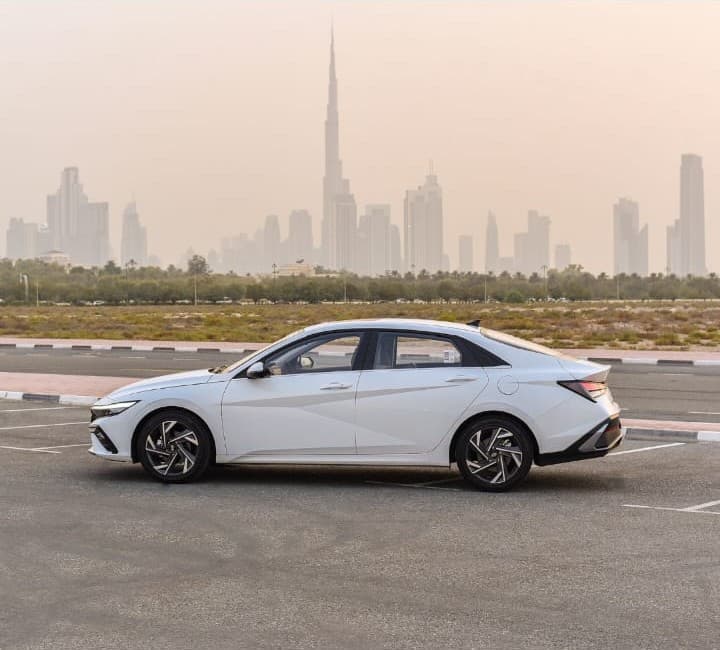 Hyundai Elantra - Image 5