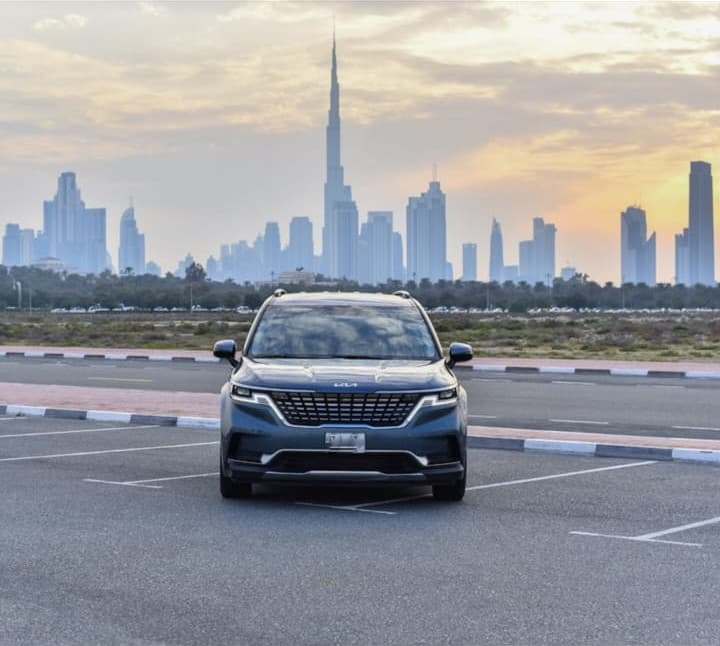 Kia Carnival - Image 2