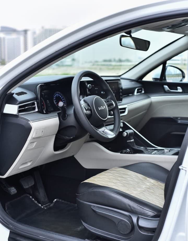 Kia K5 - Image 10