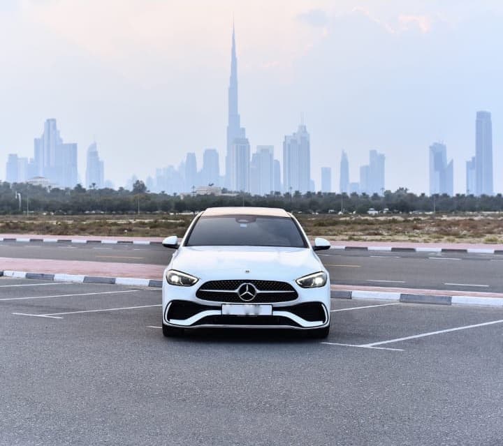 Mercedes Benz C200 - Image 2